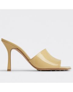 Bottega Veneta Stretch Mules 90mm Beige Patent Leather