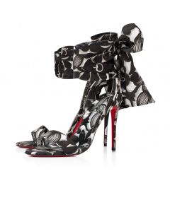 Christian Louboutin Sandale Du DéSert 100 Mm Strappy Sandals Petunia Printed Crepe Satin Black